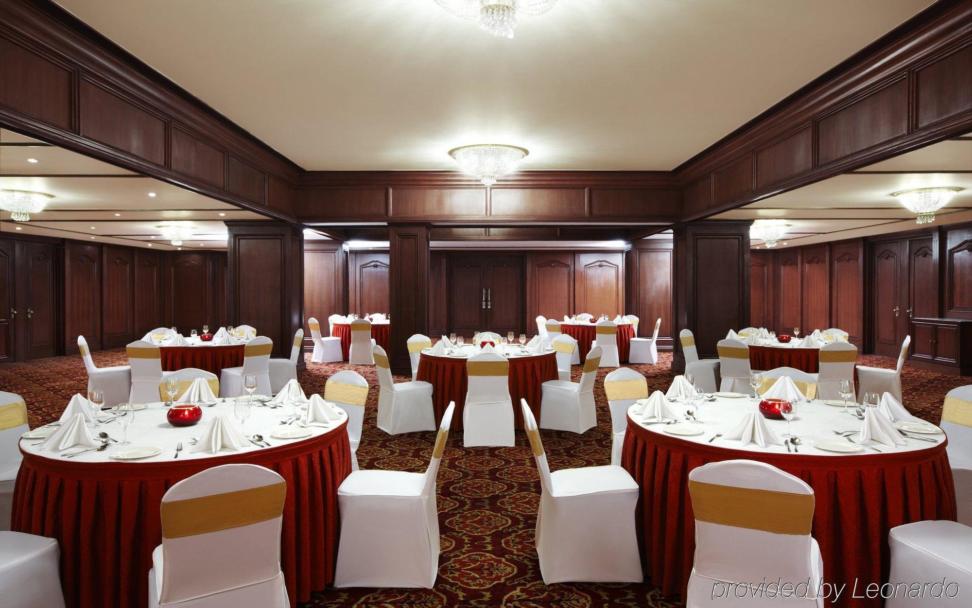 Tajview Agra-Ihcl Seleqtions Otel Agra  Restoran fotoğraf